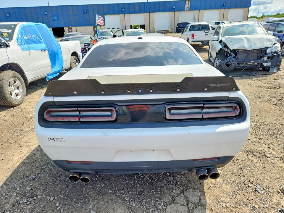 62129256 :رقم المزاد ، 2C3CDZAG6JH327408 vin ، 2018 Dodge Challenger مزاد بيع