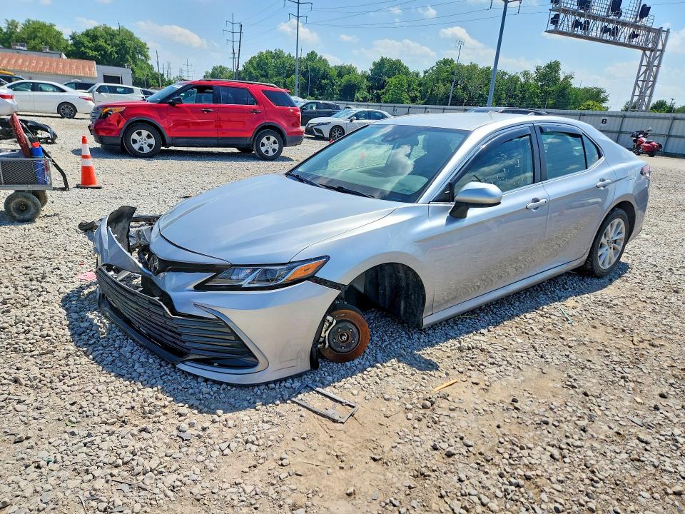 Продаж на аукціоні авто 2024 Toyota Camry, vin: 4T1C11AK1RU905915, номер лоту: 57002026