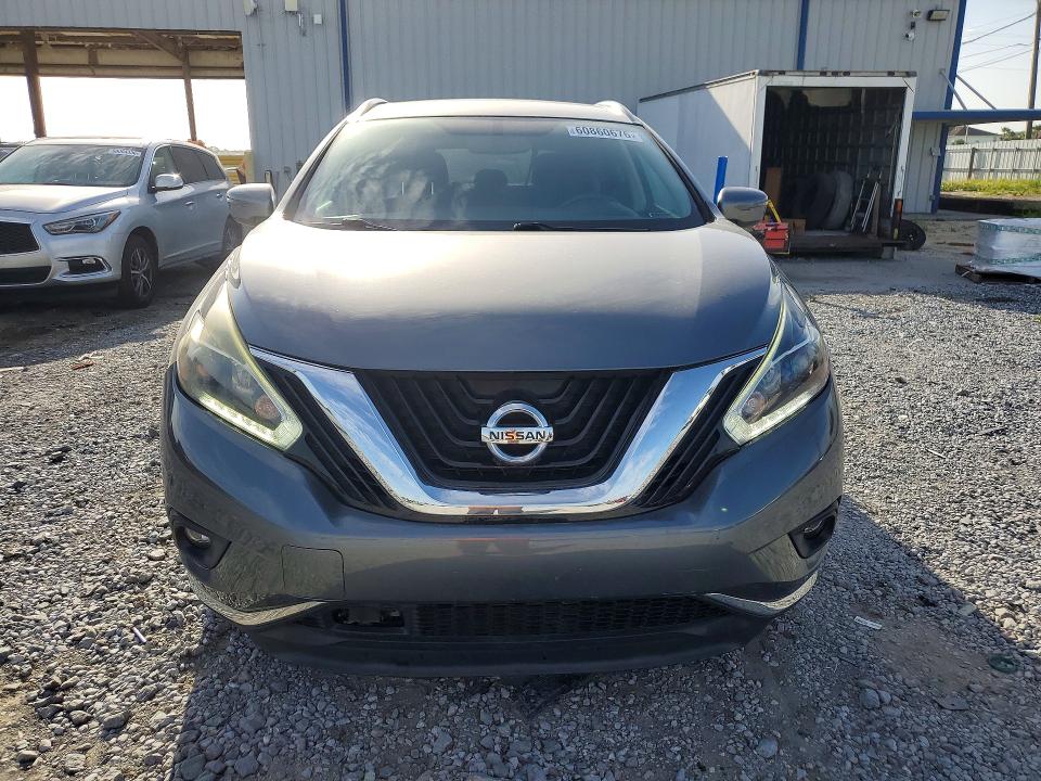 60860676 :رقم المزاد ، 5N1AZ2MG9JN105925 vin ، 2018 Nissan Murano مزاد بيع