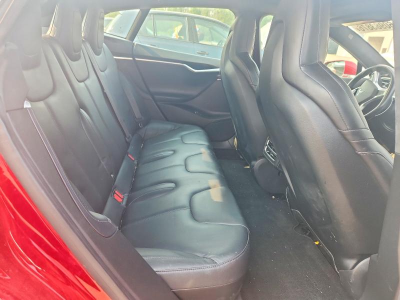 60983876 :رقم المزاد ، 5YJSA1E29GF152795 vin ، 2016 Tesla Model S مزاد بيع