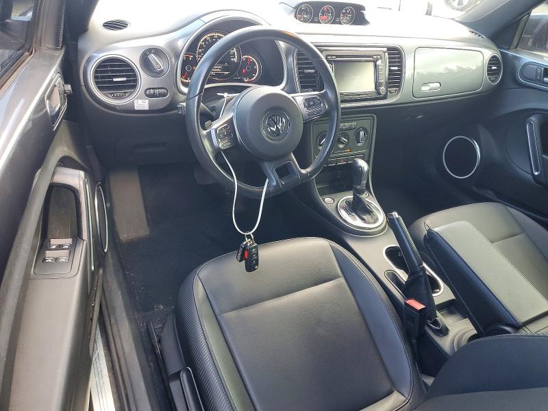 59920156 :رقم المزاد ، 3VW5L7AT1DM807464 vin ، 2013 Volkswagen Beetle مزاد بيع
