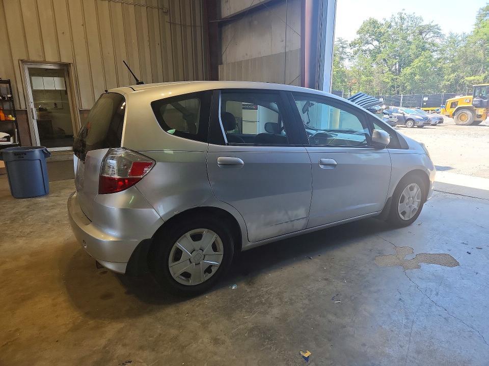 Продажа на аукционе авто 2013 Honda Fit, vin: JHMGE8H30DC049019, номер лота: 60802436