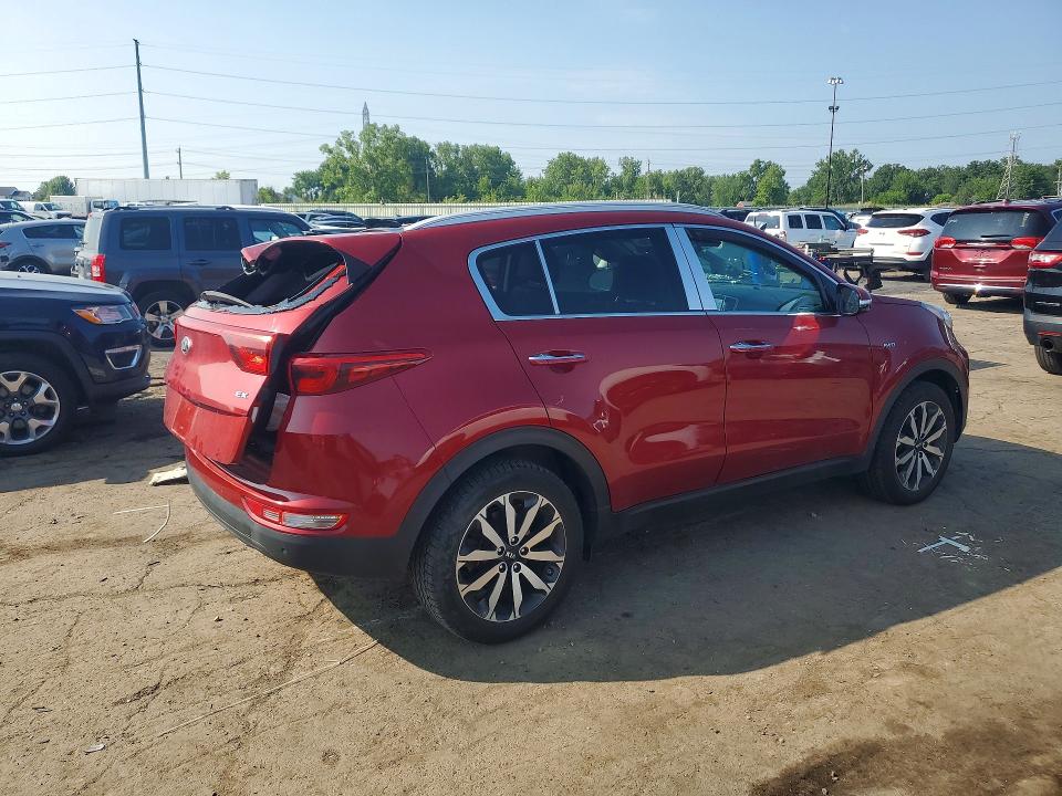 60151616 :رقم المزاد ، KNDPNCAC9H7145325 vin ، 2017 Kia Sportage مزاد بيع
