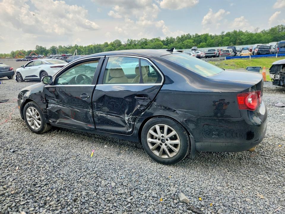 73345075 :رقم المزاد ، 3VWRZ7AJ2AM063710 vin ، 2010 Volkswagen Jetta مزاد بيع