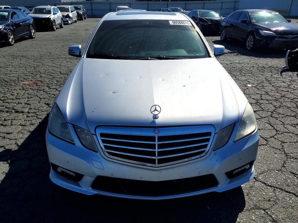2010 Mercedes-benz E მანქანა იყიდება აუქციონზე, vin: WDDHF5GB5AA259543, აუქციონის ნომერი: 60588676