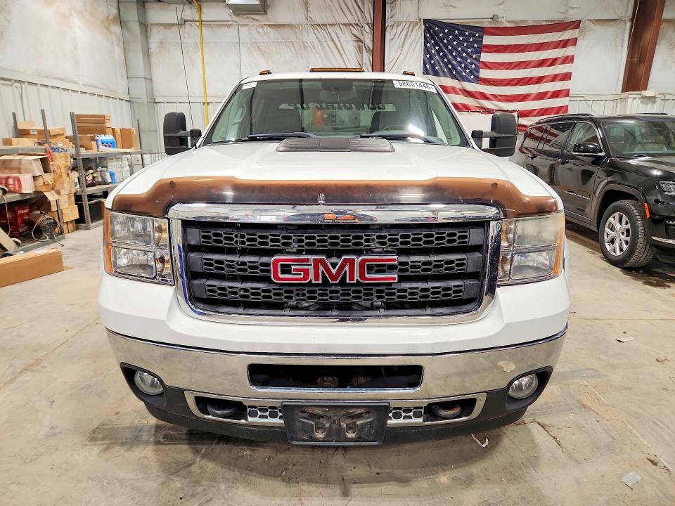 58651446 :رقم المزاد ، 1GT12ZCG4DF113268 vin ، 2013 Gmc Sierra مزاد بيع