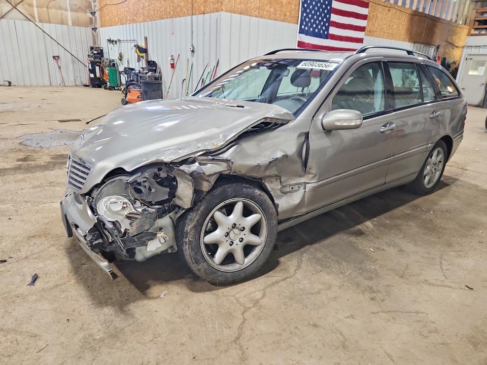 60903656 :رقم المزاد ، WDBRH81J83F372062 vin ، 2003 Mercedes-benz C مزاد بيع
