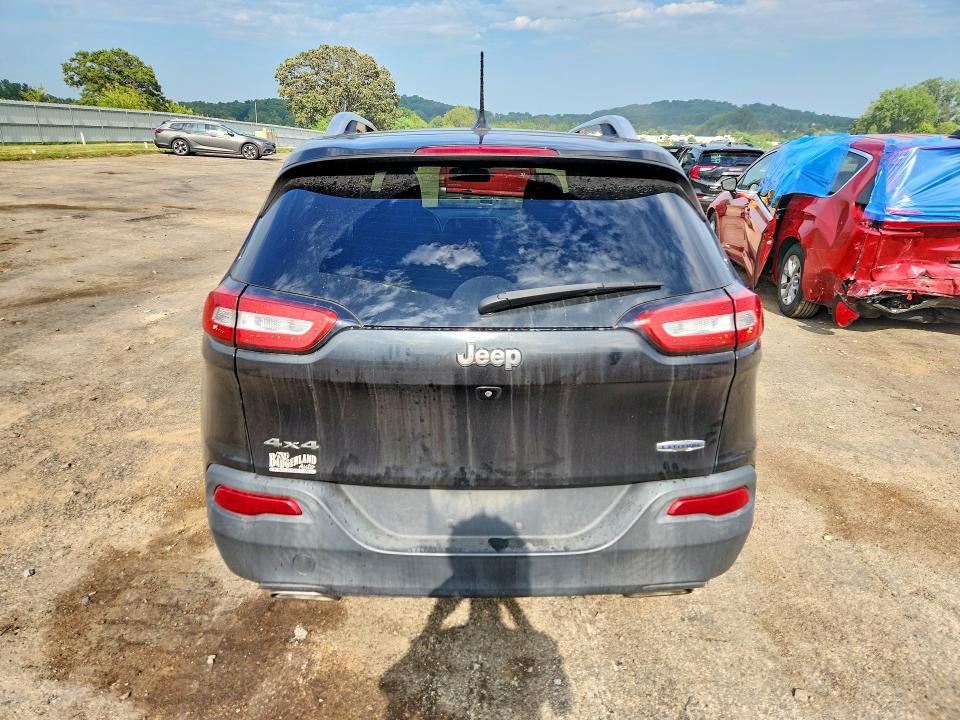62040056 :رقم المزاد ، 1C4PJMCS8FW794834 vin ، 2015 Jeep Cherokee مزاد بيع