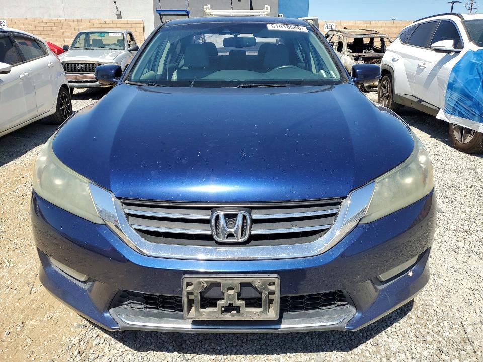 Продажа на аукционе авто 2013 Honda Accord, vin: 1HGCR2F88DA045653, номер лота: 61618566