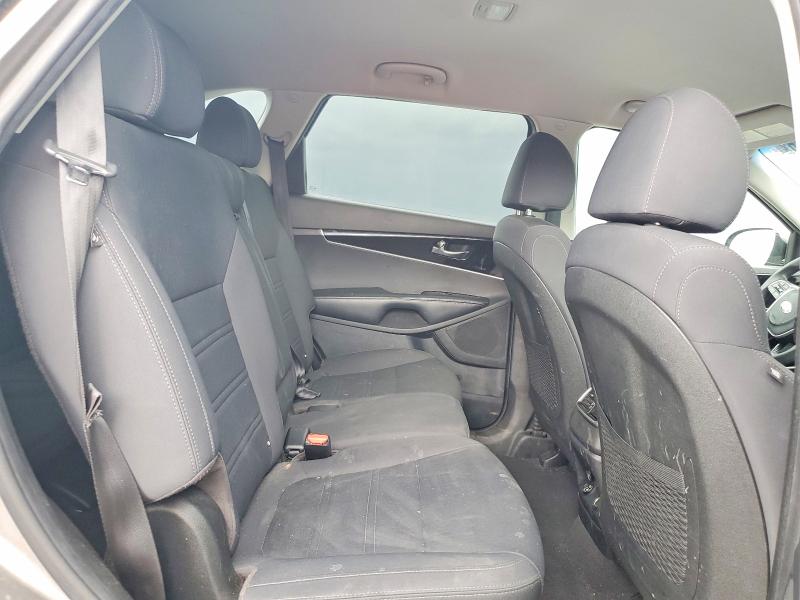 60752096 :رقم المزاد ، 5XYPG4A50KG480954 vin ، 2019 Kia Sorento مزاد بيع