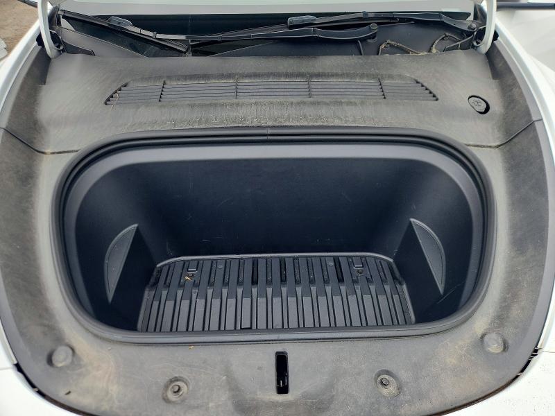 59353336 :رقم المزاد ، 7SAYGDEE4PF796230 vin ، 2023 Tesla Model Y مزاد بيع