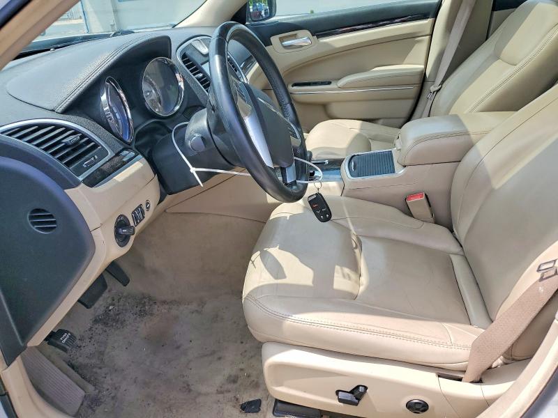 60661886 :رقم المزاد ، 2C3CCARG3DH560028 vin ، 2013 Chrysler 300 مزاد بيع