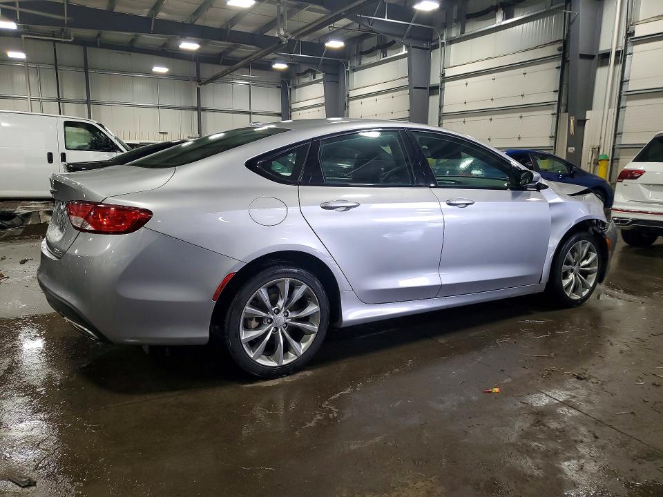 59880156 :رقم المزاد ، 1C3CCCBG5FN551492 vin ، 2015 Chrysler 200 مزاد بيع