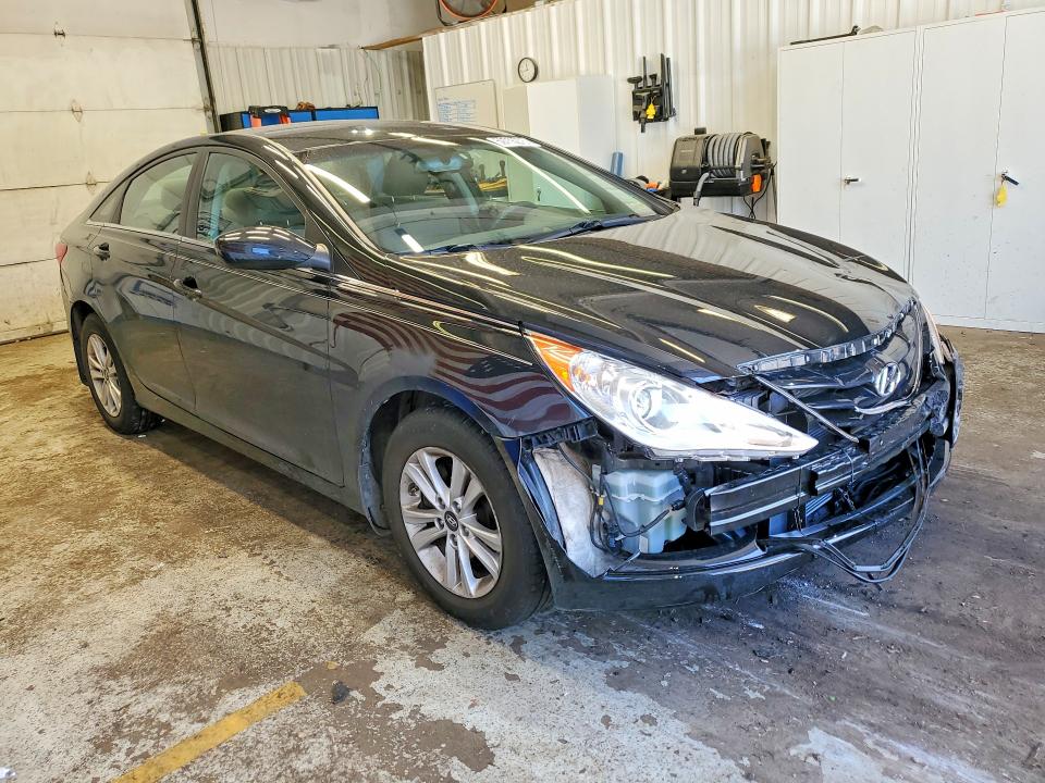 59756276 :رقم المزاد ، 5NPEB4AC0DH775911 vin ، 2013 Hyundai Sonata مزاد بيع