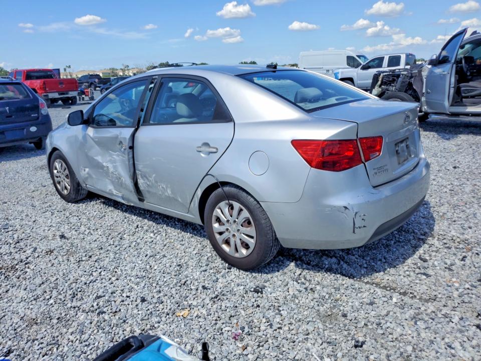 2010 Kia Forte მანქანა იყიდება აუქციონზე, vin: KNAFU4A27A5115511, აუქციონის ნომერი: 62412226