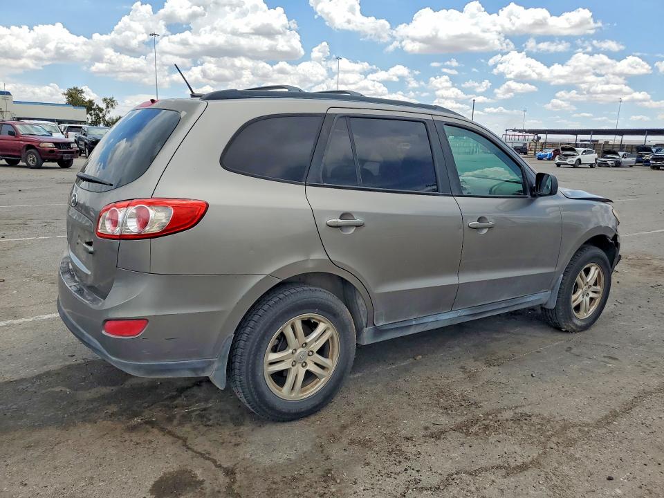 2012 Hyundai Santa Fe მანქანა იყიდება აუქციონზე, vin: 5XYZG3AB4CG155525, აუქციონის ნომერი: 61400406