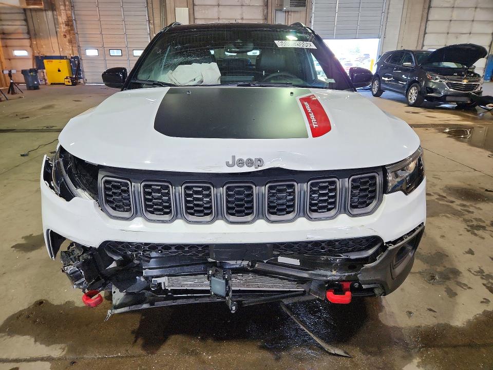 60082006 :رقم المزاد ، 3C4NJDDN4ST557290 vin ، 2025 Jeep Compass مزاد بيع