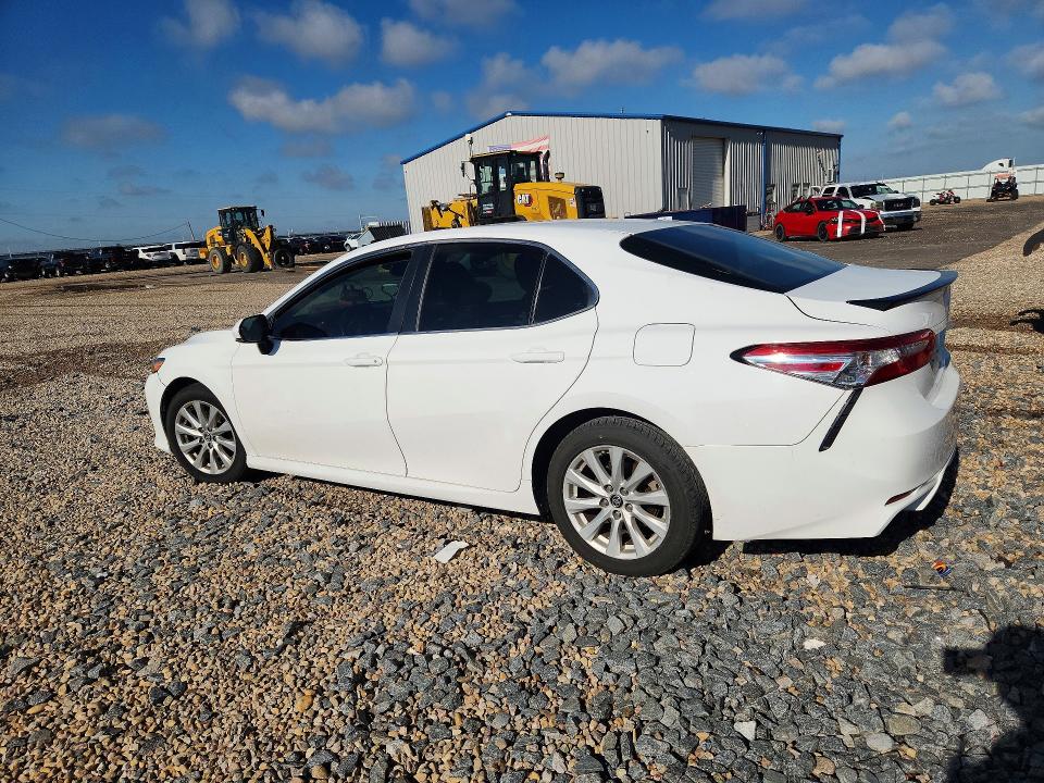 2018 Toyota Camry მანქანა იყიდება აუქციონზე, vin: 4T1B11HK0JU055653, აუქციონის ნომერი: 60569856