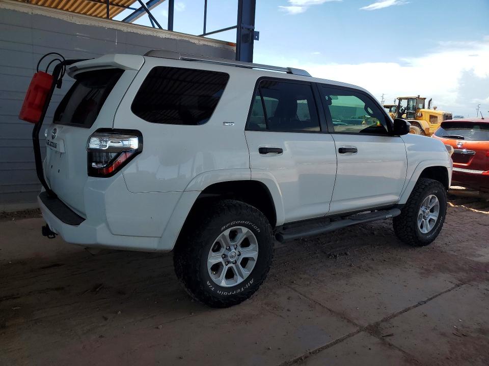 2018 Toyota 4runner მანქანა იყიდება აუქციონზე, vin: JTEZU5JR4J5174546, აუქციონის ნომერი: 61326596