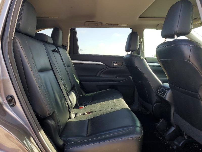 Продажа на аукционе авто 2015 Toyota Highlander, vin: 5TDKKRFH9FS074625, номер лота: 61220276