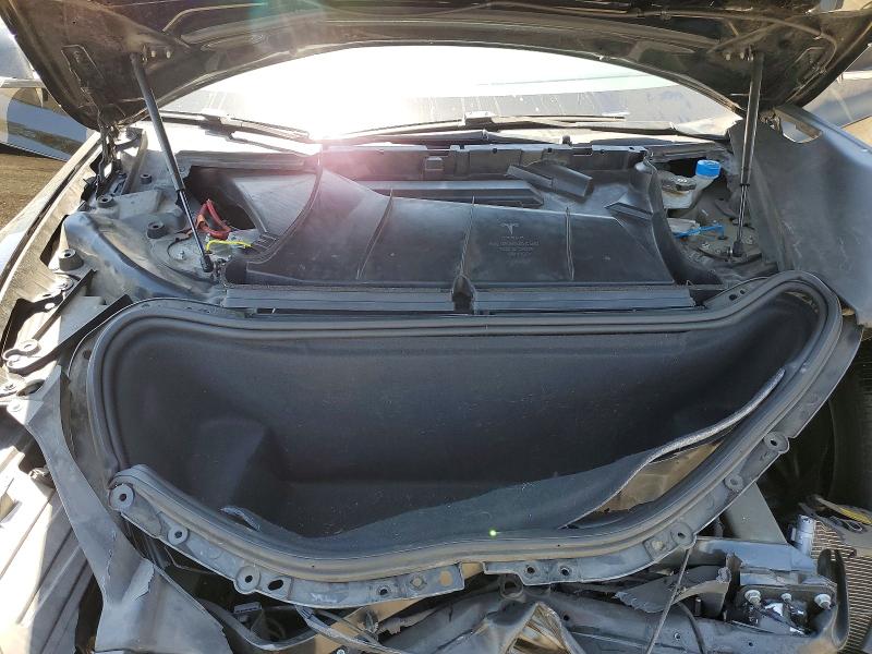 60255876 :رقم المزاد ، 5YJSA1E28JF239840 vin ، 2018 Tesla Model S مزاد بيع