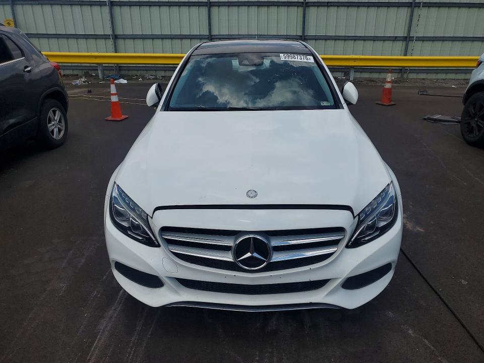 2015 Mercedes-benz C მანქანა იყიდება აუქციონზე, vin: 55SWF4KB5FU003743, აუქციონის ნომერი: 59987376