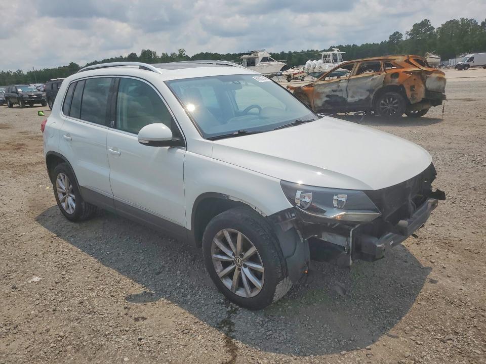 2017 Volkswagen Tiguan მანქანა იყიდება აუქციონზე, vin: WVGSV7AX4HW510810, აუქციონის ნომერი: 62457516