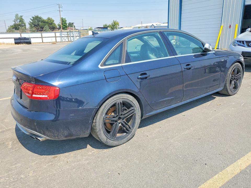 2010 Audi S4 მანქანა იყიდება აუქციონზე, vin: WAUBGAFLXAA072442, აუქციონის ნომერი: 62815396
