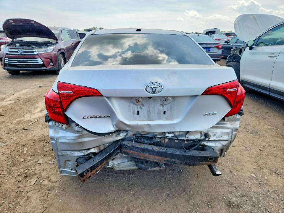 58894126 :رقم المزاد ، 2T1BURHE8JC003219 vin ، 2018 Toyota Corolla مزاد بيع