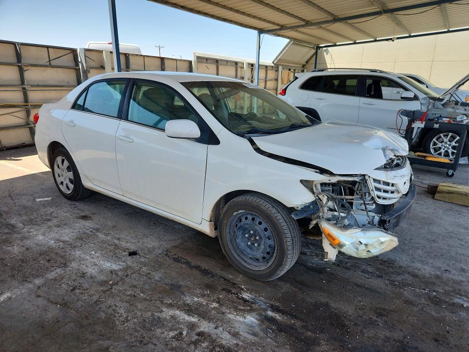 63162506 :رقم المزاد ، 5YFBU4EE3DP117303 vin ، 2013 Toyota Corolla مزاد بيع