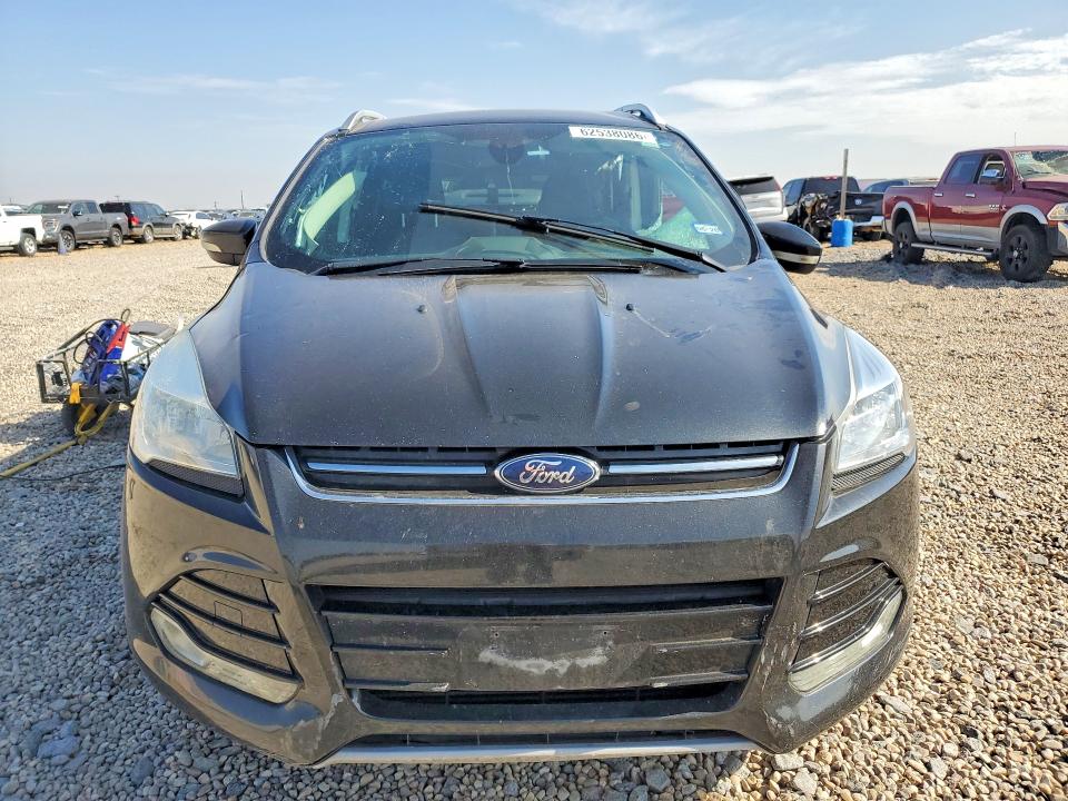 2015 Ford Escape მანქანა იყიდება აუქციონზე, vin: 1FMCU9J97FUB22600, აუქციონის ნომერი: 62538086