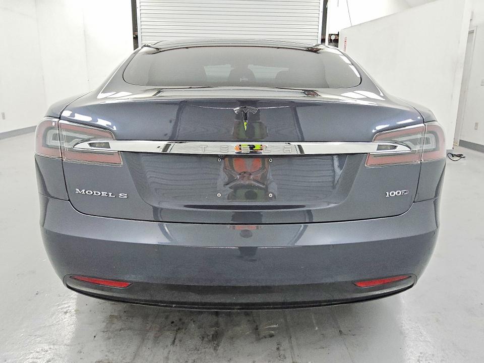 Продаж на аукціоні авто 2018 Tesla Model S, vin: 5YJSA1E21JF247794, номер лоту: 85624415