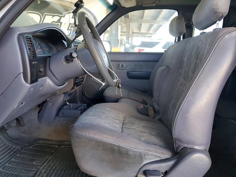 61591686 :رقم المزاد ، 4TAVL52N1YZ641891 vin ، 2000 Toyota Tacoma مزاد بيع