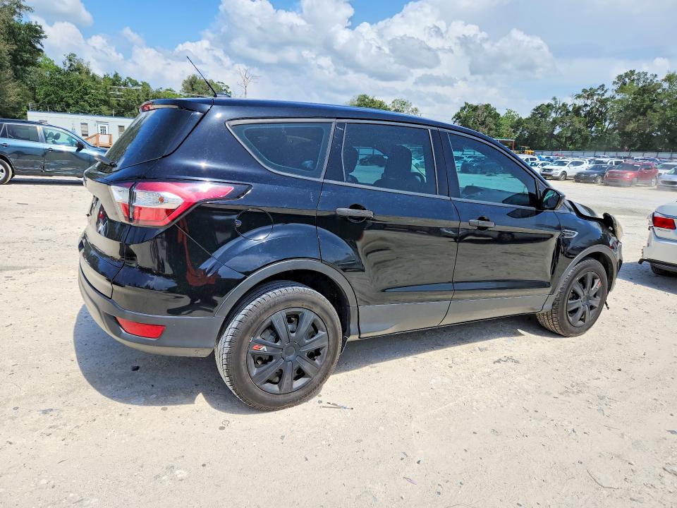 61925216 :رقم المزاد ، 1FMCU0F70JUA07168 vin ، 2018 Ford Escape مزاد بيع