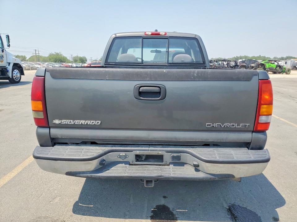 62623146 :رقم المزاد ، 2GCEC19V121233975 vin ، 2002 Chevrolet Silverado مزاد بيع