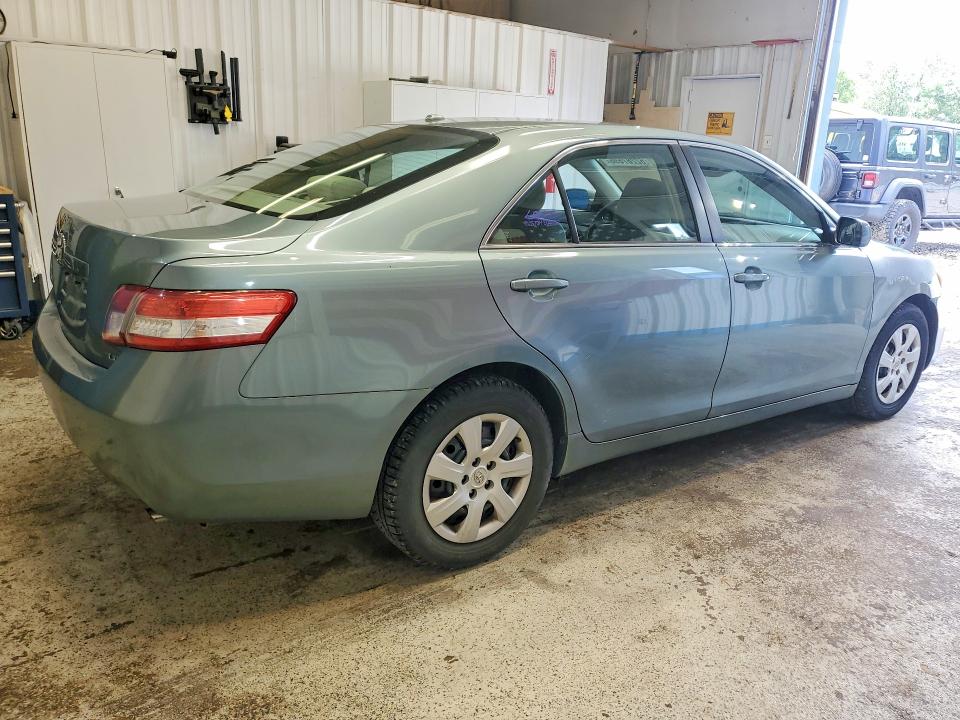 64081336 :رقم المزاد ، 4T1BF3EK8BU684130 vin ، 2011 Toyota Camry مزاد بيع
