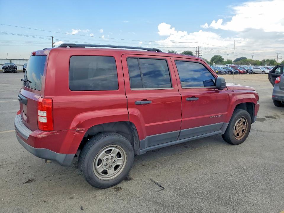 61332466 :رقم المزاد ، 1C4NJPBB1ED726637 vin ، 2014 Jeep Patriot مزاد بيع