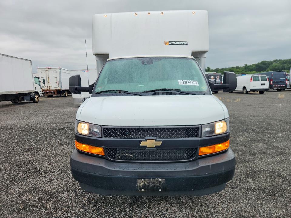 2021 Chevrolet Express მანქანა იყიდება აუქციონზე, vin: 1HA6GVC72MN010917, აუქციონის ნომერი: 61725256