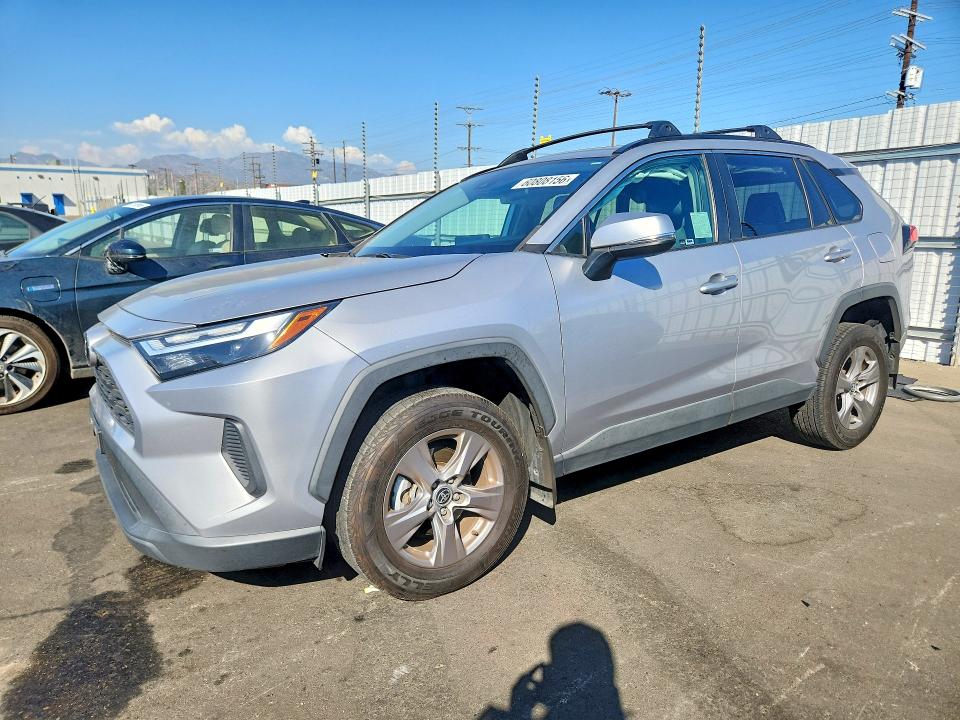 Auction sale of the 2022 Toyota Rav4, vin: 2T3W1RFV1NC181886, lot number: 60808156