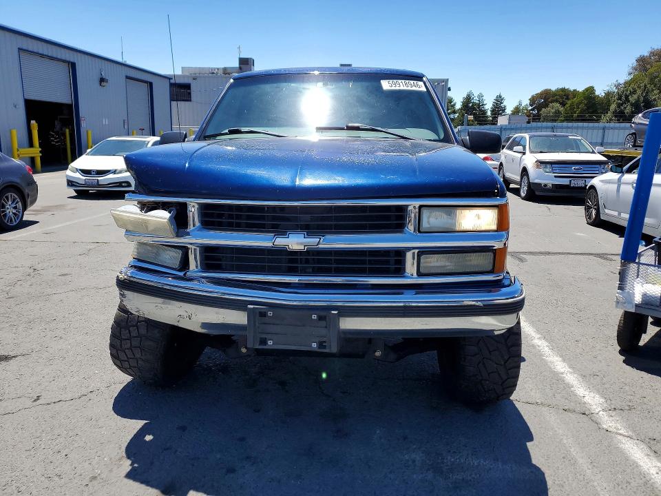 Продаж на аукціоні авто 1999 Chevrolet Suburban, vin: 3GNFK16R7XG121525, номер лоту: 59918946