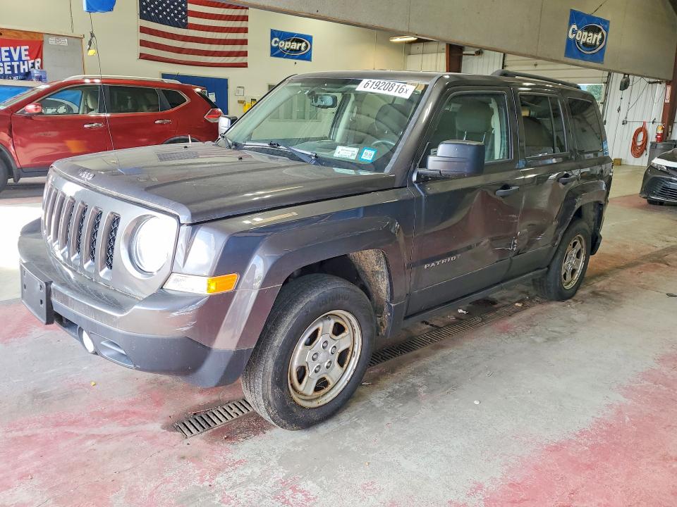61920816 :رقم المزاد ، 1C4NJRBB7HD135275 vin ، 2017 Jeep Patriot مزاد بيع