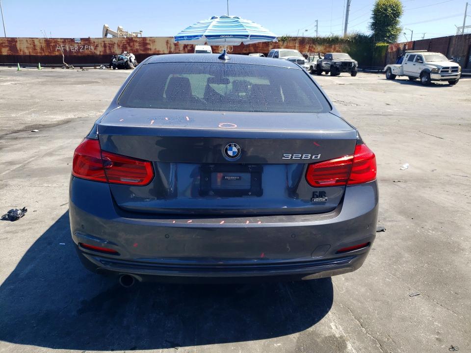 59838566 :رقم المزاد ، WBA8E5C56HK388762 vin ، 2017 Bmw 328 مزاد بيع