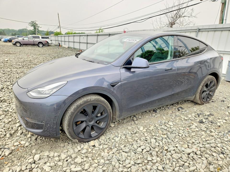 61432526 :رقم المزاد ، 5YJYGDEE4LF006853 vin ، 2020 Tesla Model Y مزاد بيع
