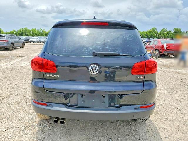 54546226 :رقم المزاد ، WVGAV7AX0HW510945 vin ، 2017 Volkswagen Tiguan مزاد بيع