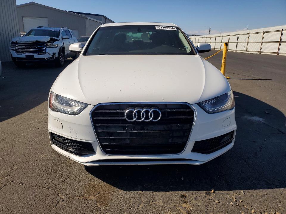61208996 :رقم المزاد ، WAUAFAFL0EN018869 vin ، 2014 Audi A4 مزاد بيع