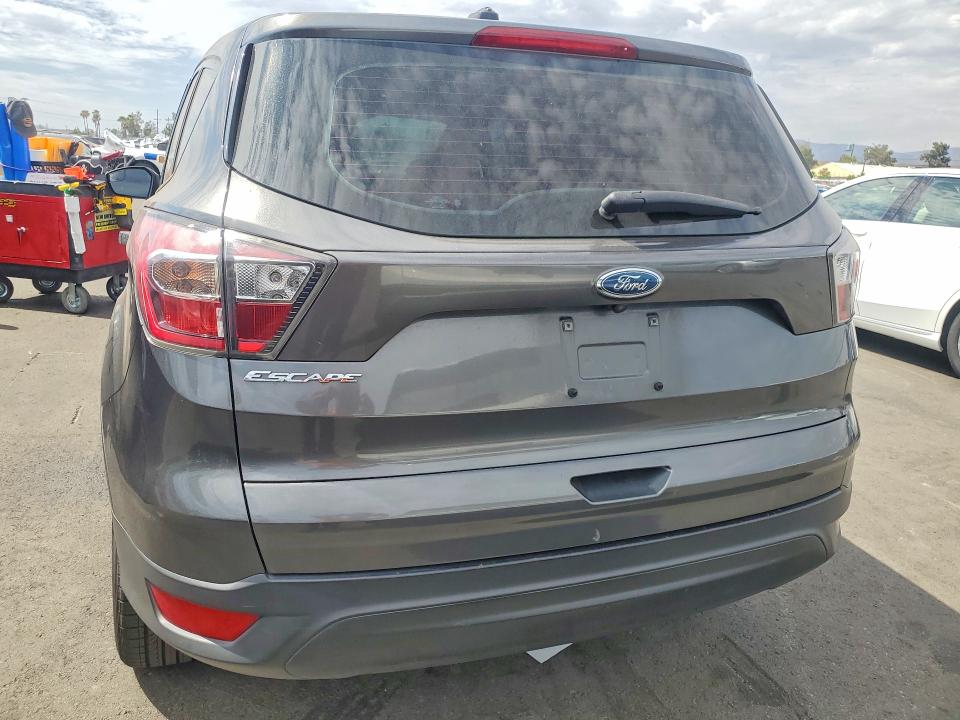 Auction sale of the 2017 Ford Escape, vin: 1FMCU0F72HUA94680, lot number: 60800416