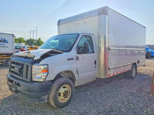 62889536 :رقم المزاد ، 1FDWE3FN6NDC09030 vin ، 2022 Ford Econoline مزاد بيع