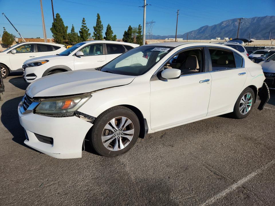 62041466 :رقم المزاد ، 1HGCR2F33DA030210 vin ، 2013 Honda Accord مزاد بيع