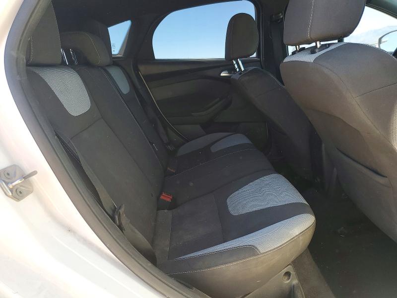 85626005 :رقم المزاد ، 1FADP3L98EL399440 vin ، 2014 Ford Focus مزاد بيع