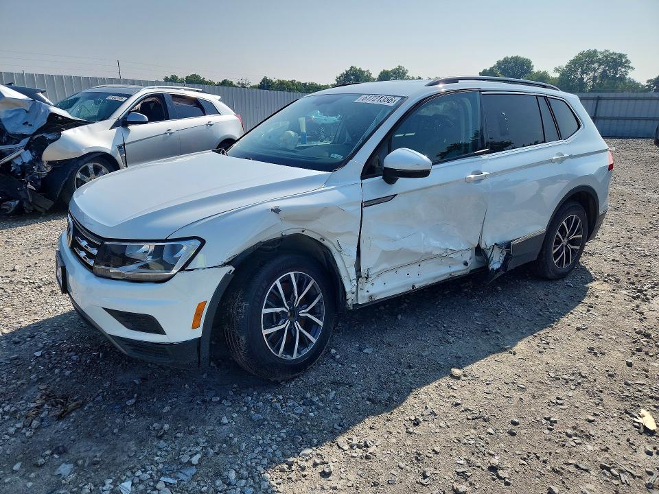 2020 Volkswagen Tiguan მანქანა იყიდება აუქციონზე, vin: 3VV3B7AX6LM040744, აუქციონის ნომერი: 61721356
